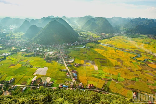 Le soleil de l’après-midi à Bac Son. Photo : NDEL.