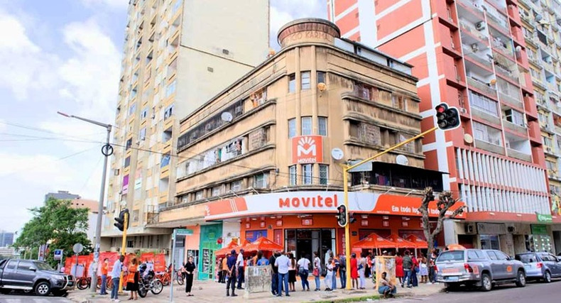 Dans les domaines des médias, de l’infrastructure numérique, le groupe de l’industrie et des télécommunications de l’Armée du Vietnam – Viettel – a déployé avec succès de nombreux projets d’investissement en Afrique. Photo : baoquocte. Dans les domaines des médias, de l’infrastructure numérique, le groupe de l’industrie et des télécommunications de l’Armée du Vietnam – Viettel – a déployé avec succès de nombreux projets d’investissement en Afrique. Photo : baoquocte.