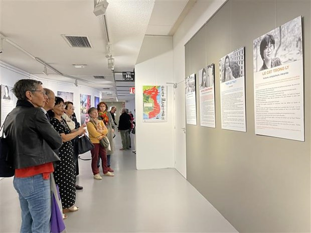 Les portraits de femmes vietnamiennes en exposition à l’espace Cosmopolis de Nantes. Photo : VNA. Les portraits de femmes vietnamiennes en exposition à l’espace Cosmopolis de Nantes. Photo : VNA.