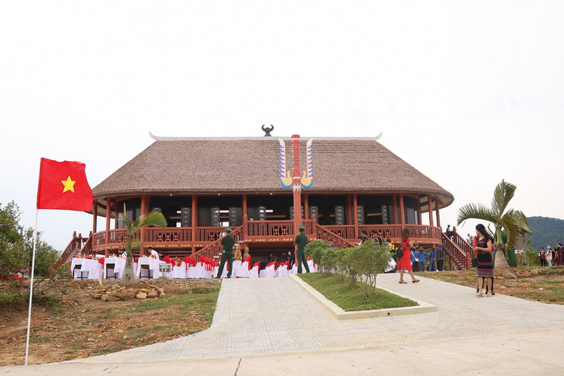 Maison commune des minorités ethniques du district d’A Luoi Maison commune des minorités ethniques du district d’A Luoi