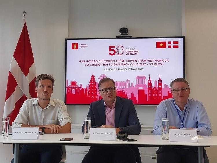 L’ambassadeur du Danemark au Vietnam, Nicolai Prytz, lors de la conférence de presse, mardi à Hanoi. Photo : thoidai.com.vn L’ambassadeur du Danemark au Vietnam, Nicolai Prytz, lors de la conférence de presse, mardi à Hanoi. Photo : thoidai.com.vn