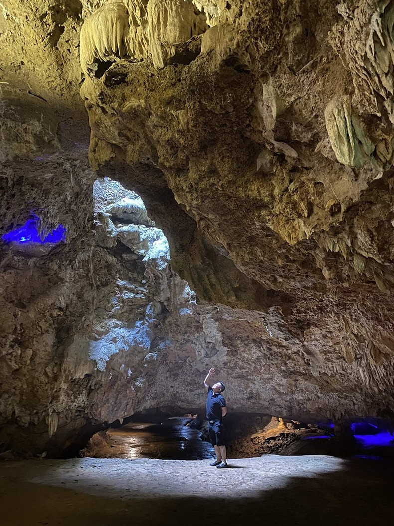 La grotte de Thiên Hà, souvent comparée à « la Voie lactée au cœur de la montagne », est une destination incontournable du tourisme spéléologique de la province de Ninh Binh. Photo : TITC. La grotte de Thiên Hà, souvent comparée à « la Voie lactée au cœur de la montagne », est une destination incontournable du tourisme spéléologique de la province de Ninh Binh. Photo : TITC.