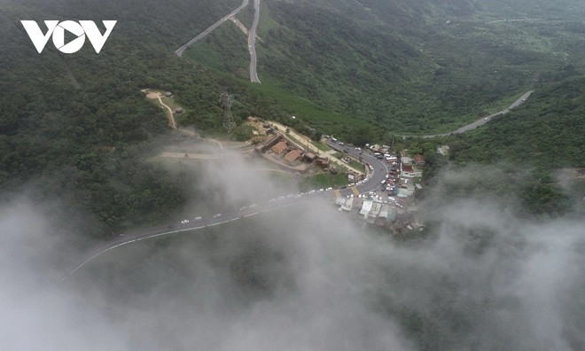 Hai Vân Quan est souvent couvert de brouillard.