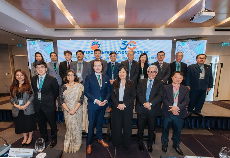Des chercheurs et des experts participent au 3e Forum international du Mékong. Photo : baoquocte.vn