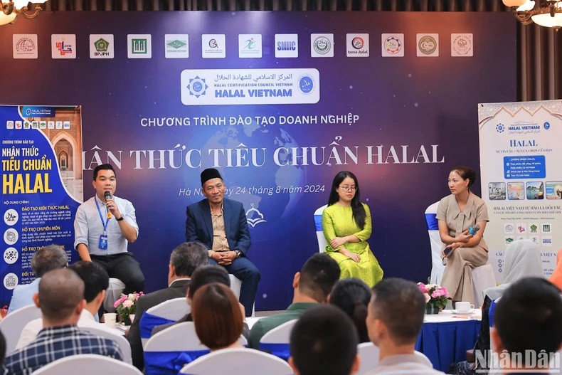 La formation visant à la sensibilisation aux normes halal auprès des entreprises vietnamiennes.