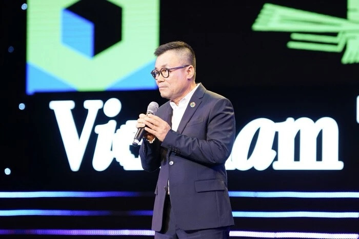 Le président de la société par actions SSI Securities, Nguyen Duy Hung, a prononcé le discours d'ouverture du programme. Le président de la société par actions SSI Securities, Nguyen Duy Hung, a prononcé le discours d'ouverture du programme.