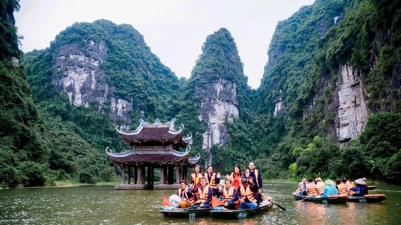 La délégation de l’UNESCO visite la vieille ville de Hoa Lu (Ninh Binh) ảnh 8 La délégation de l’UNESCO visite la vieille ville de Hoa Lu (Ninh Binh) ảnh 8