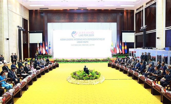 Panorama du dialogue entre les dirigeants et la jeunesse de l'ASEAN. Photo: VNA Panorama du dialogue entre les dirigeants et la jeunesse de l'ASEAN. Photo: VNA