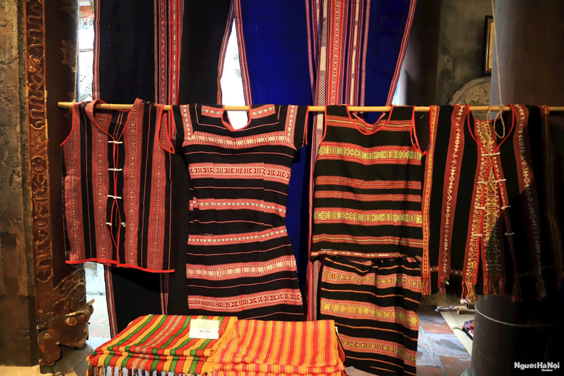 Quelques produits touristiques typiques du village artisanal de Xi Thoai, province de Phu Yen. Photo : nguoihanoi.