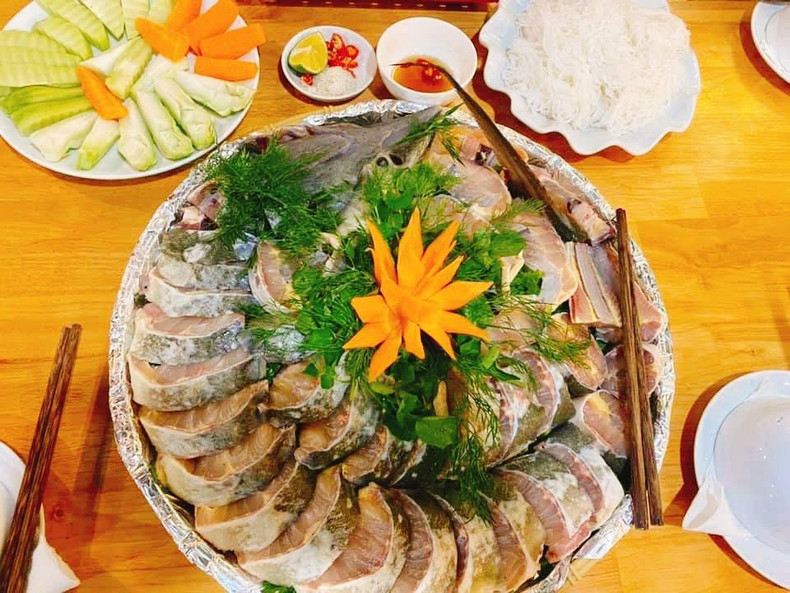 Les esturgeons élevés à Sa Pa ont une qualité exceptionnelle, une viande jaune, ferme et une saveur délicieuse. Photo : tcdulichtphcm