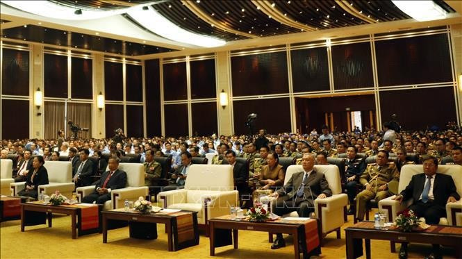 La cérémonie de célébration du 70e anniversaire de la Victoire de Diên Biên Phu. Photo : VNA La cérémonie de célébration du 70e anniversaire de la Victoire de Diên Biên Phu. Photo : VNA