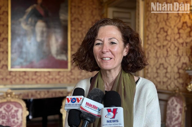 Magali Cesana a souligné que la France souhaitait renforcer ses relations économiques et commerciales avec le Vietnam. Photo : Minh Duy Magali Cesana a souligné que la France souhaitait renforcer ses relations économiques et commerciales avec le Vietnam. Photo : Minh Duy