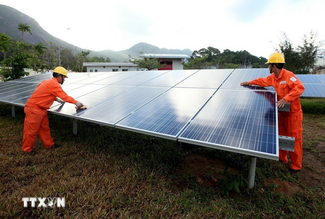 Les investissements récents notables de l'Espagne concernent les énergies renouvelables et la numérisation, deux secteurs dans lesquels le Vietnam souhaite attirer des investissements directs étrangers de haute technologie. Photo: VNA. Les investissements récents notables de l'Espagne concernent les énergies renouvelables et la numérisation, deux secteurs dans lesquels le Vietnam souhaite attirer des investissements directs étrangers de haute technologie. Photo: VNA.