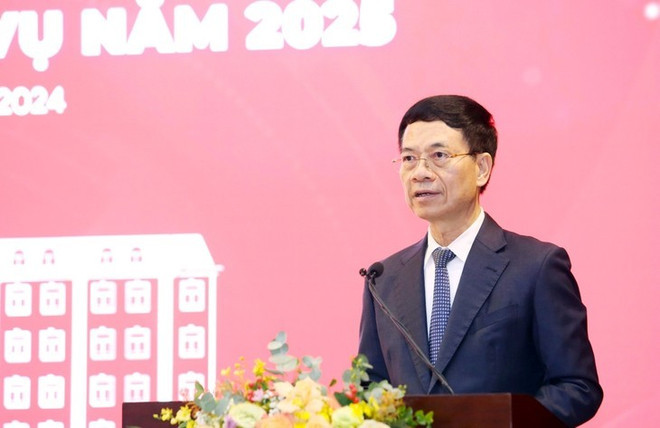Nguyên Manh Hùng, ministre vietnamien de l’Information et de la Communication. Photo : Ministère de l’Information et de la Communication du Vietnam. Nguyên Manh Hùng, ministre vietnamien de l’Information et de la Communication. Photo : Ministère de l’Information et de la Communication du Vietnam.
