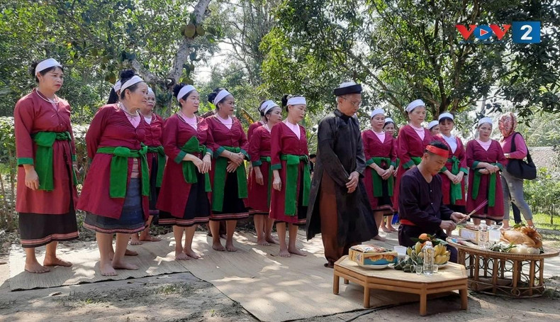 Bien que leur population soit peu nombreuse, les Tho préservent de nombreuses coutumes et traditions ancestrales. Photo : VOV Bien que leur population soit peu nombreuse, les Tho préservent de nombreuses coutumes et traditions ancestrales. Photo : VOV