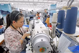 L’économie du Vietnam continue d’impressionner les observateurs internationaux en enregistrant une croissance du PIB de 8,02 % en 2025. Photo : VNA.