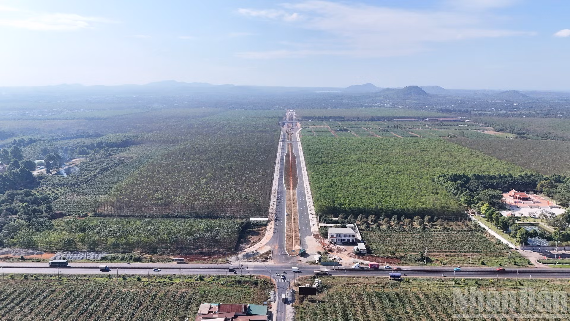 Le projet d’investissement pour la construction de la route de ceinture 1 de Long Khanh affiche un investissement total de plus de 1 315 milliards de dongs, sous la maîtrise d’ouvrage du Comité de gestion des projets de la Zone II de la province de Dong Nai.