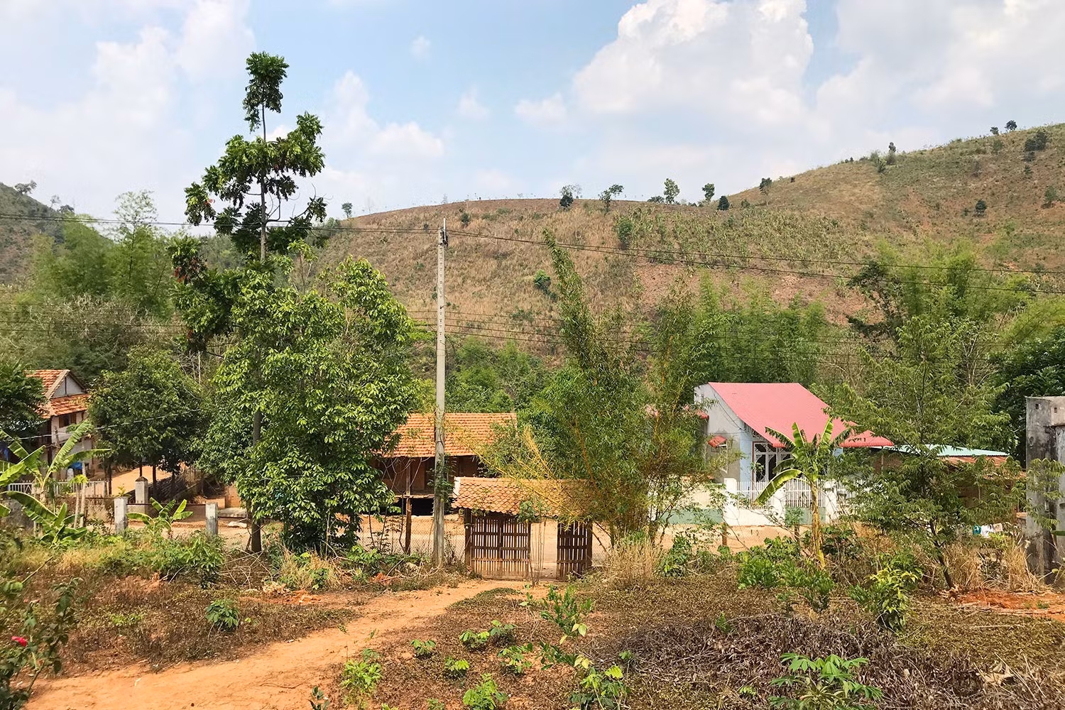 Un recoin du vieux village de Kon K’Tu. Photo : Autorité nationale du Tourisme du Vietnam