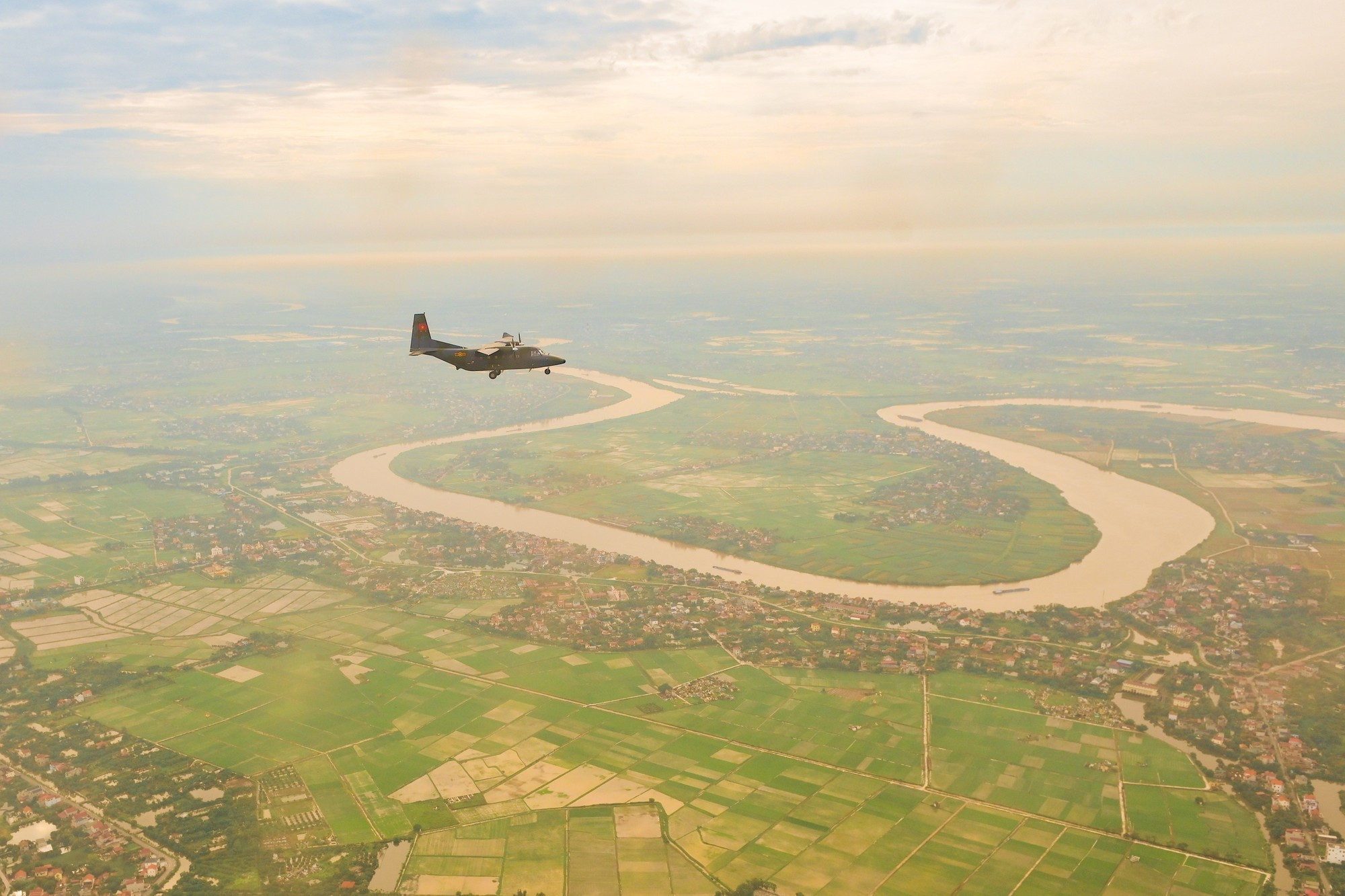 Avion de transport appartenant à la Brigade aérienne 918
