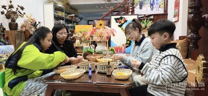 Une « classe verte à zéro đồng » qui transforme des déchets agricoles en valeurs éducatives et touristiques