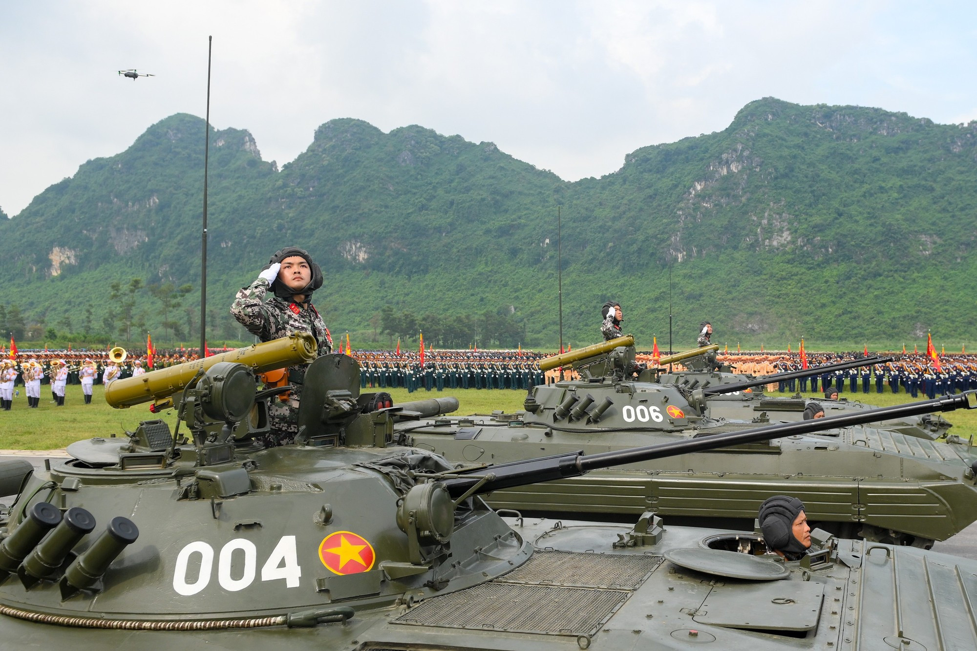 Batteries d’artillerie automotrice SU-122, SU-152 et lance-roquettes multiples BM-21 du Corps d’artillerie Batteries d’artillerie automotrice SU-122, SU-152 et lance-roquettes multiples BM-21 du Corps d’artillerie