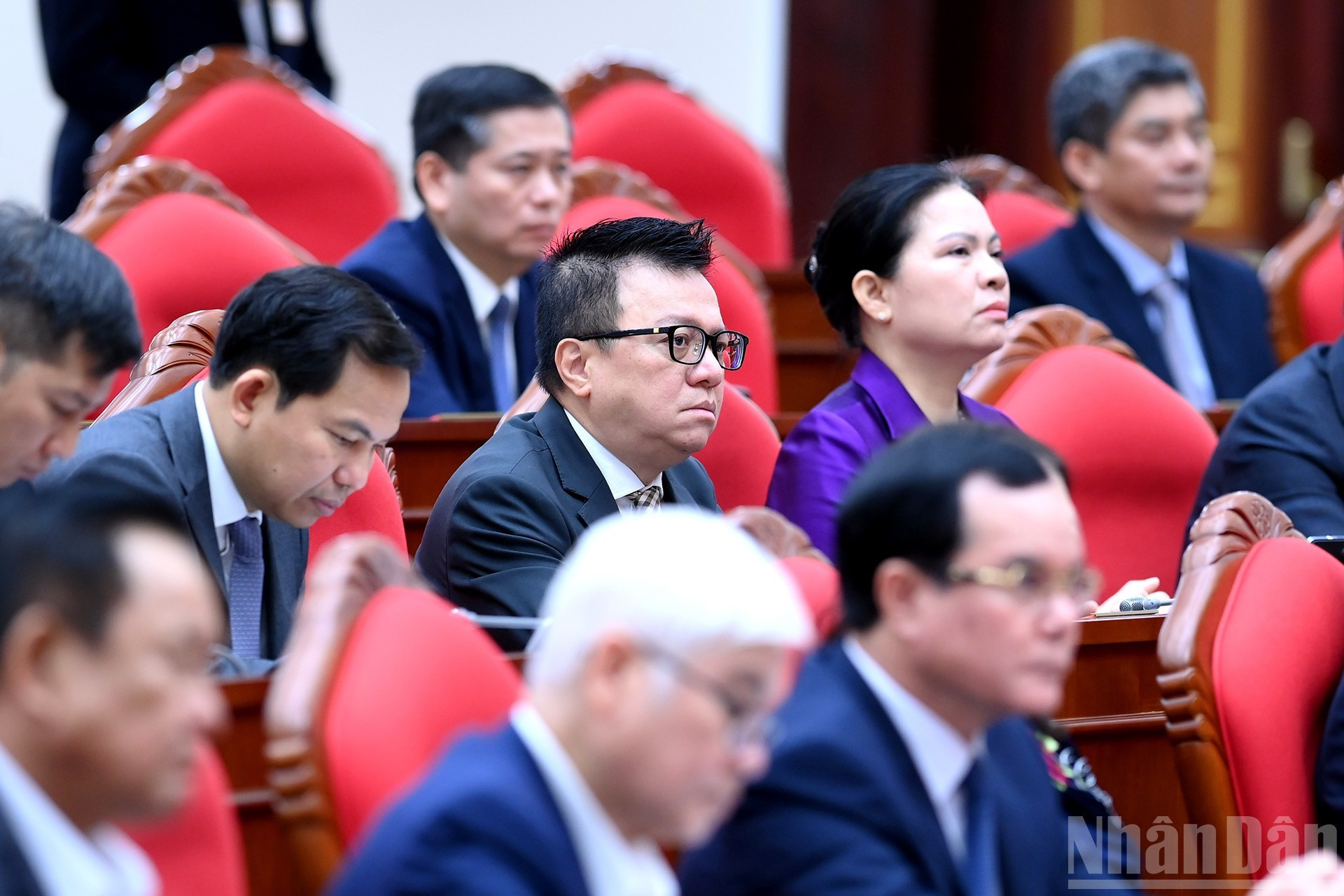 Les dirigeants du Parti et de l’État ainsi que les délégués participent à la séance de clôture de la conférence.