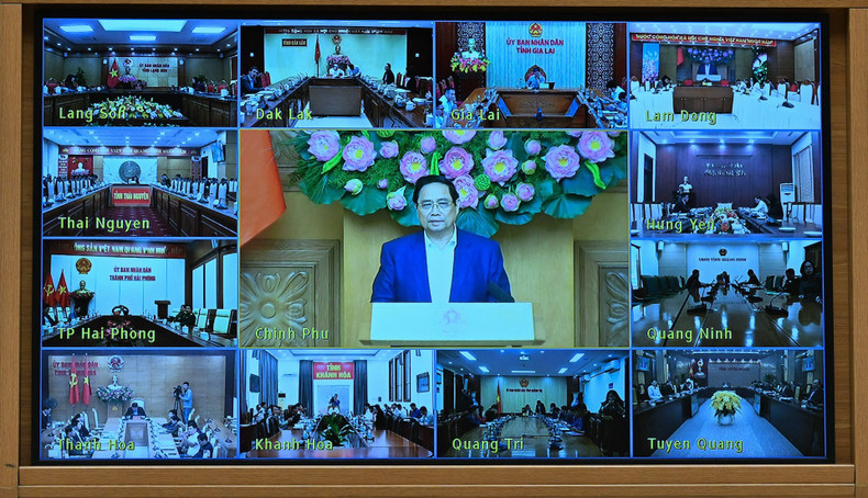 La conférence se déroule en présentiel au Bureau du Gouvernement et par visioconférence avec les localités.