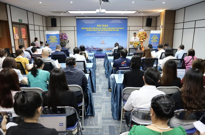 Délégués au séminaire. Photo: VNA