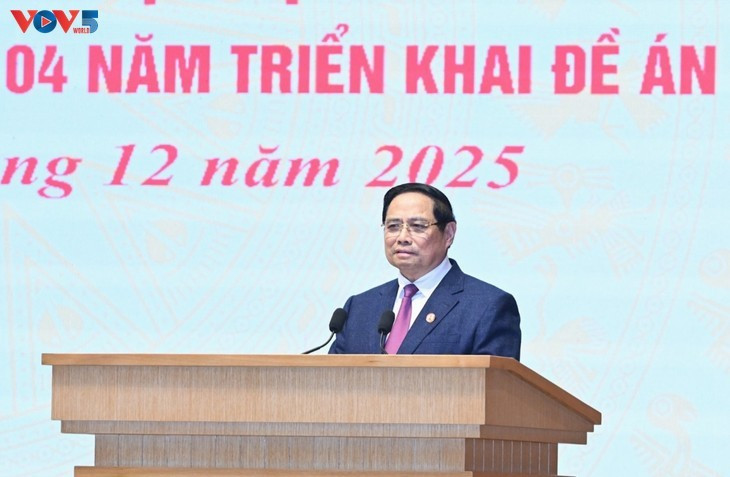 Le Premier ministre Pham Minh Chinh préside la conférence. Photo: Lại Hoa/VOV