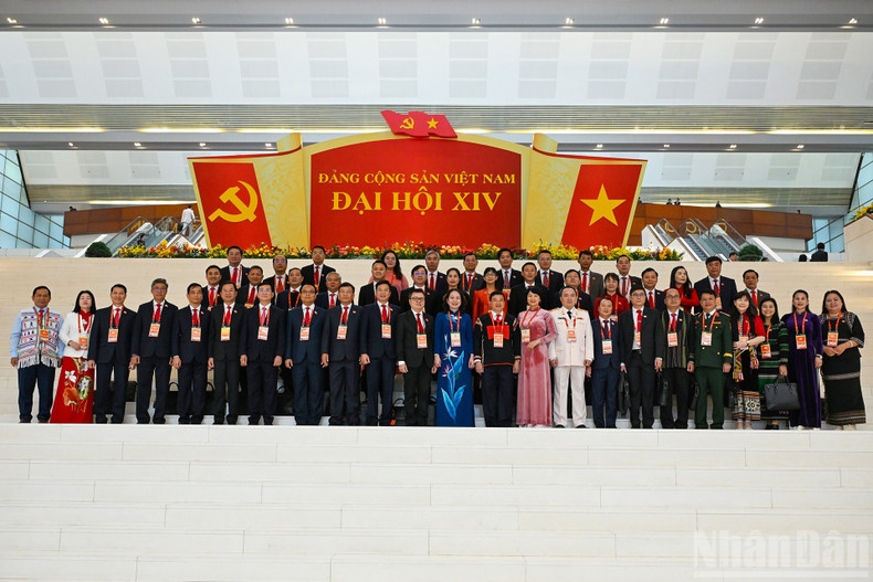 La délégation de Lam Dong participant à la séance d’ouverture. (Photo : DUY LINH)