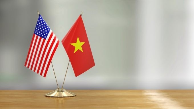 Drapeaux du Vietnam et des États-Unis. Photo : VNA. Drapeaux du Vietnam et des États-Unis. Photo : VNA.