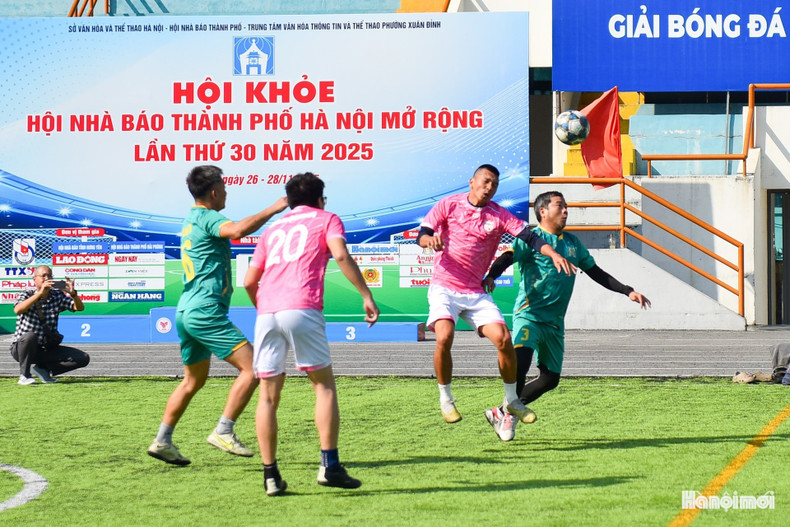 Le football à sept a débuté le 25 novembre, offrant de belles actions de jeu et un esprit sportif empreint de fair-play et de dévouement.