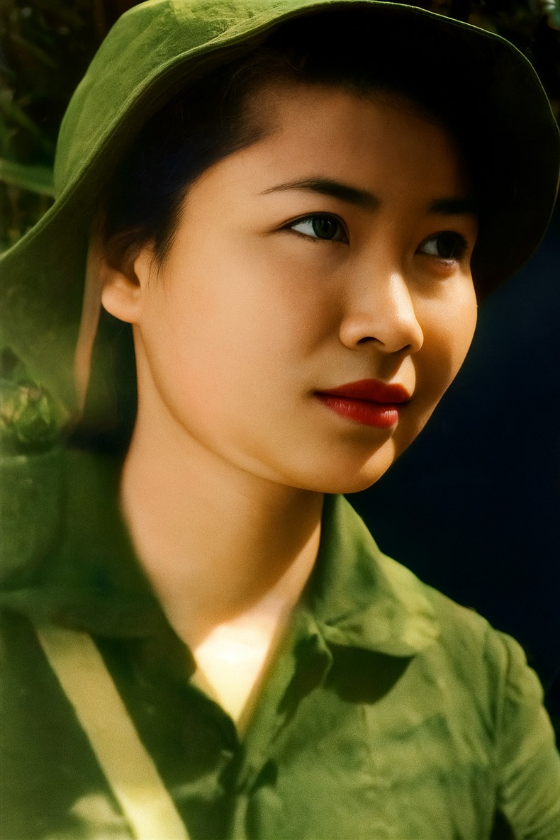 Journaliste martyre Pham Thi Ngoc Hue. Photo d'archives. buc-anh-chan-dung-cua-nha-bao-liet-sy-pham-thi-ngoc-hue-sau-khi-duoc-phuc-dung-ai-nguyen-duong.png