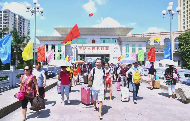 La Chine demeure la principale source de touristes étrangers au Vietnam. Photo : VNA. La Chine demeure la principale source de touristes étrangers au Vietnam. Photo : VNA.