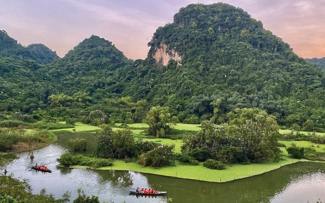 Dans le jardin ornithologique de Thung Nham, province de Ninh Binh. Photo: VNA Dans le jardin ornithologique de Thung Nham, province de Ninh Binh. Photo: VNA