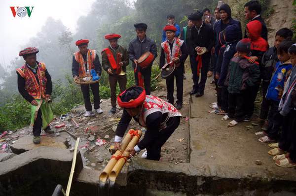 Rituel annuel des Dao Rouge pour prier de la chance ảnh 7