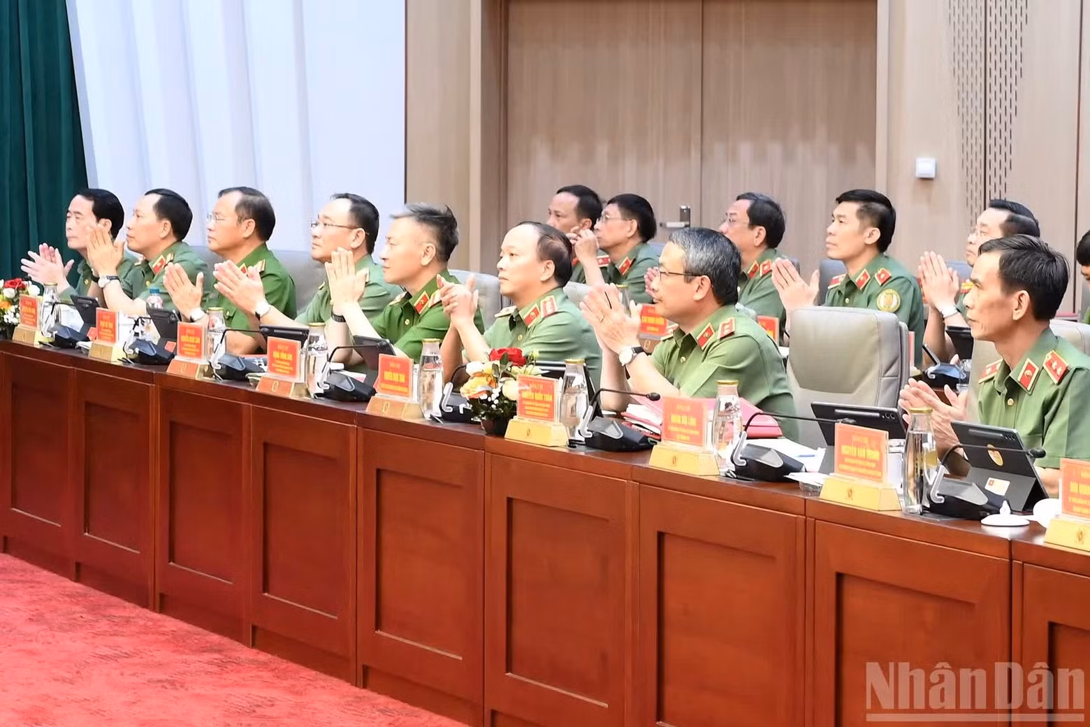 a7-bnd.jpg