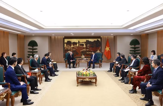 Réception de la délégation de l’Association d’amitié Japon–Vietnam de la région du Kansai. Photo: VNA