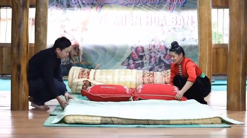nhieu-gia-dinh-da-dau-tu-chan-goi-va-do-dung-de-don-va-phuc-vu-khach-du-lich.jpg