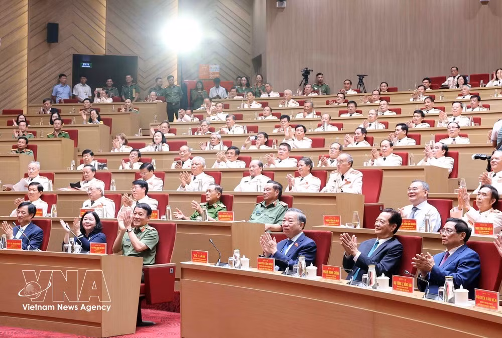 Les délégués participant au 2e Congrès national de de l’Association des anciens membres de la Police populaire du Vietnam. Photo: VNA
