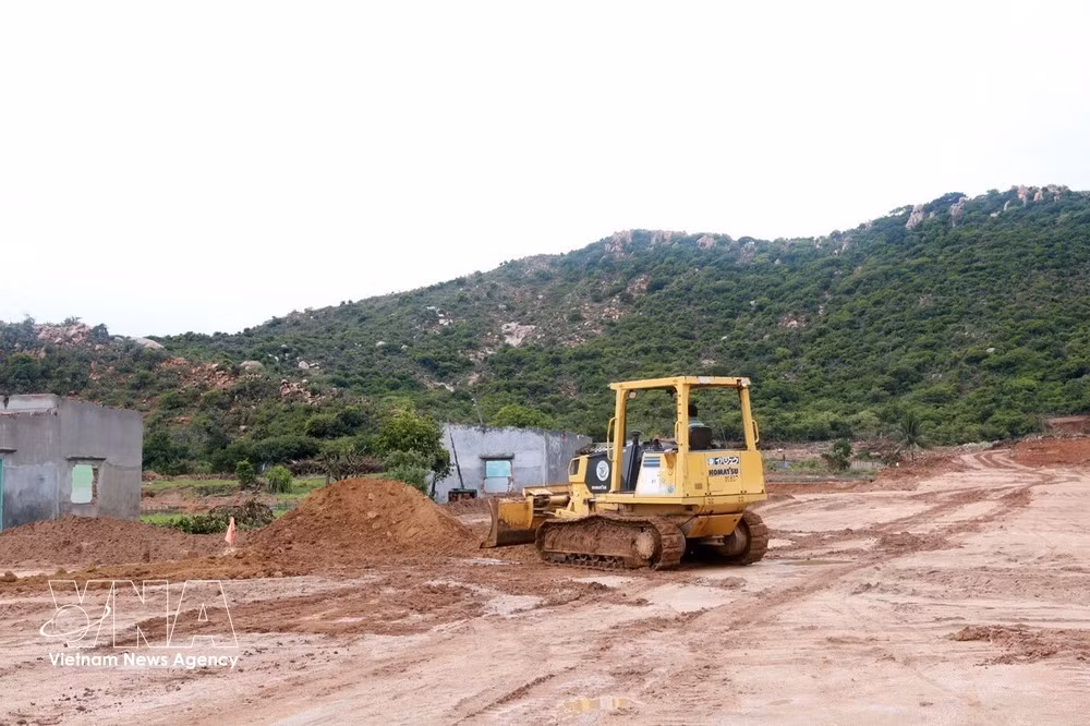 Construction de la zone de relogement destinée au projet de centrale nucléaire de Ninh Thuan 2. Photo: VNA