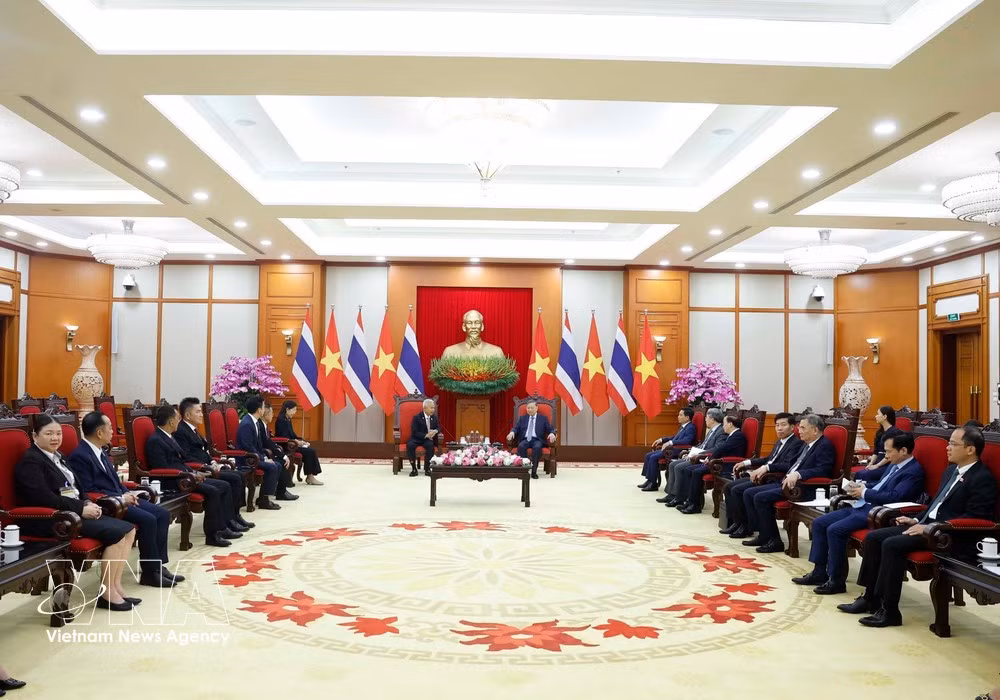Le secrétaire général et président Tô Lâm reçoit le président de l’Assemblée nationale et président de la Chambre des représentants de Thaïlande, Sophon Zaram, à Hanoi, le 7 août. Photo : VNA