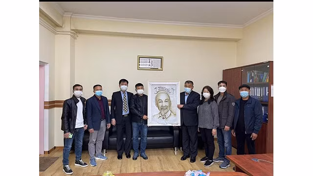 Les Vietnamiens en Mongolie : une communauté petite mais solidaire ảnh 1