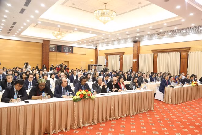 Panorama de l'événement. Photo: ministère des Affaires étrangères