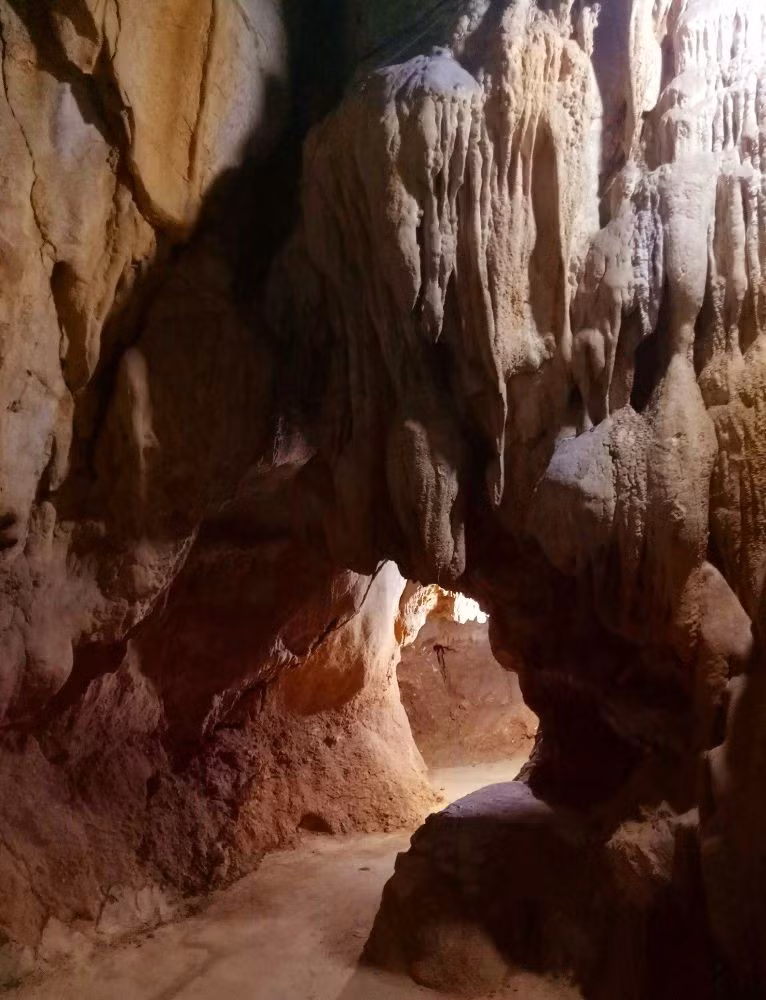 La grotte de Cua Buong, un site où se rencontrent patrimoine naturel et mémoire historique. Photo : Tuoitre.