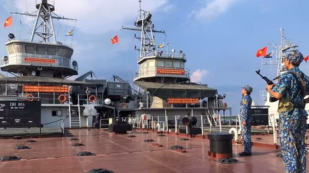 Des « navires sans numéro » aux bâtiments modernes : 65 ans d’engagement pour la souveraineté maritime du Vietnam