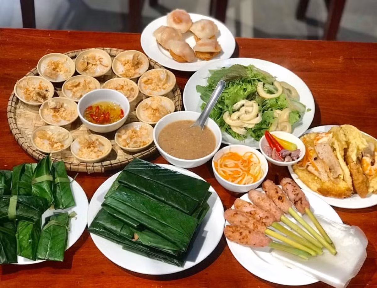 Les rencontres culturelles s’y poursuivront avec les histoires gastronomiques. Photo: thoidai.com.vn Les rencontres culturelles s’y poursuivront avec les histoires gastronomiques. Photo: thoidai.com.vn