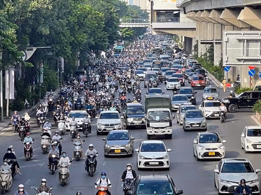 Les voitures assemblées au Vietnam contribuent à répondre à la demande intérieure. Photo : VNA. Les voitures assemblées au Vietnam contribuent à répondre à la demande intérieure. Photo : VNA.