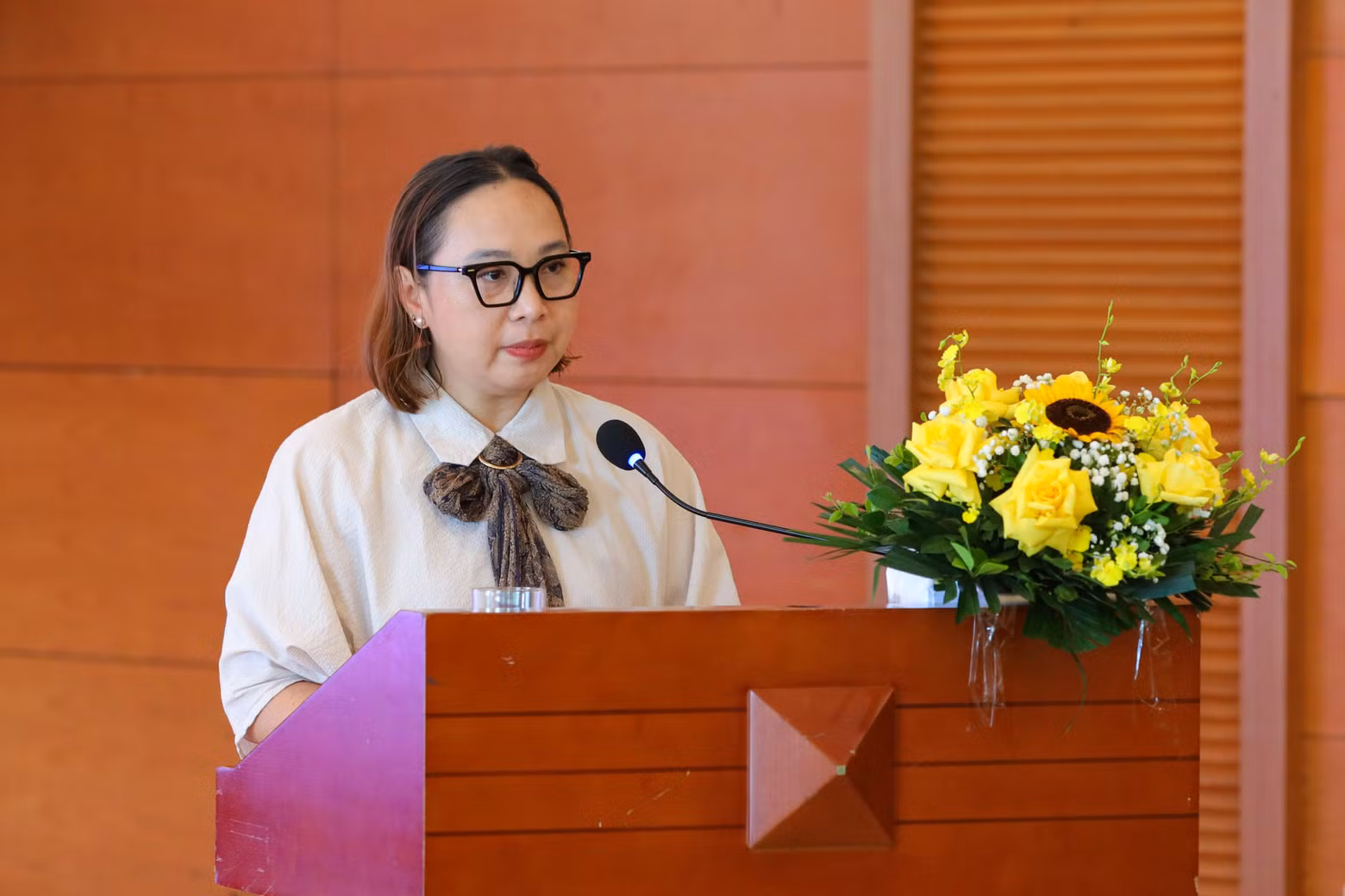 La chargée d’affaires de la République d’Indonésie au Vietnam, Jane Runkat, a affirmé que Hanoï avait inspiré d’autres villes à travers le monde à poursuivre sur la voie de la paix et du développement. Photo: thoidai.