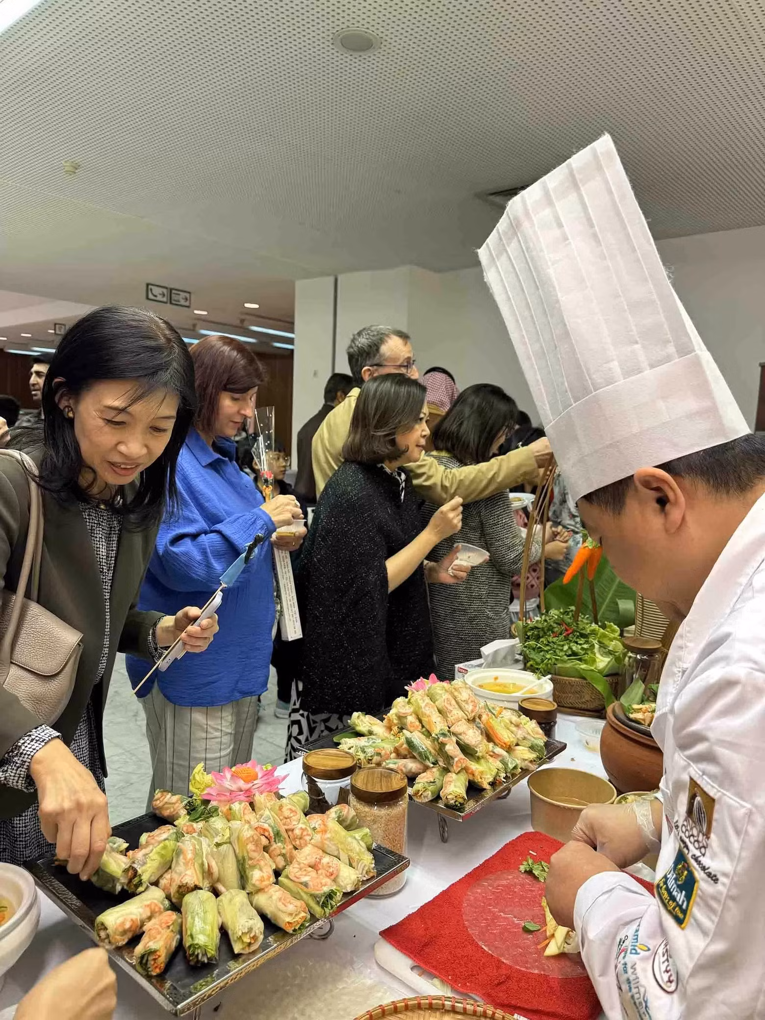 Il s’agit d’une bonne occasion pour promouvoir la culture et l’image du Vietnam auprès des Saoudiens. Photo : Ambassade du Vietnam en Arabie Saoudite. Il s’agit d’une bonne occasion pour promouvoir la culture et l’image du Vietnam auprès des Saoudiens. Photo : Ambassade du Vietnam en Arabie Saoudite.
